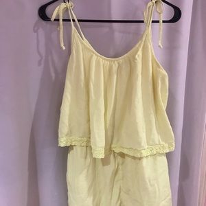 AERIE YELLOW ROMPER SIZE XL WITH POCKETS
